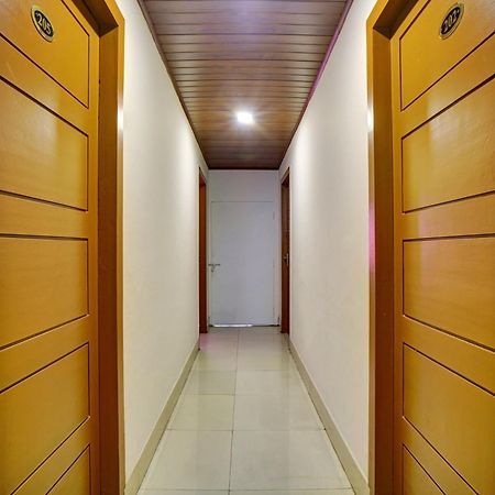Hotel O Chiyang Hotel Ангамали Экстерьер фото
