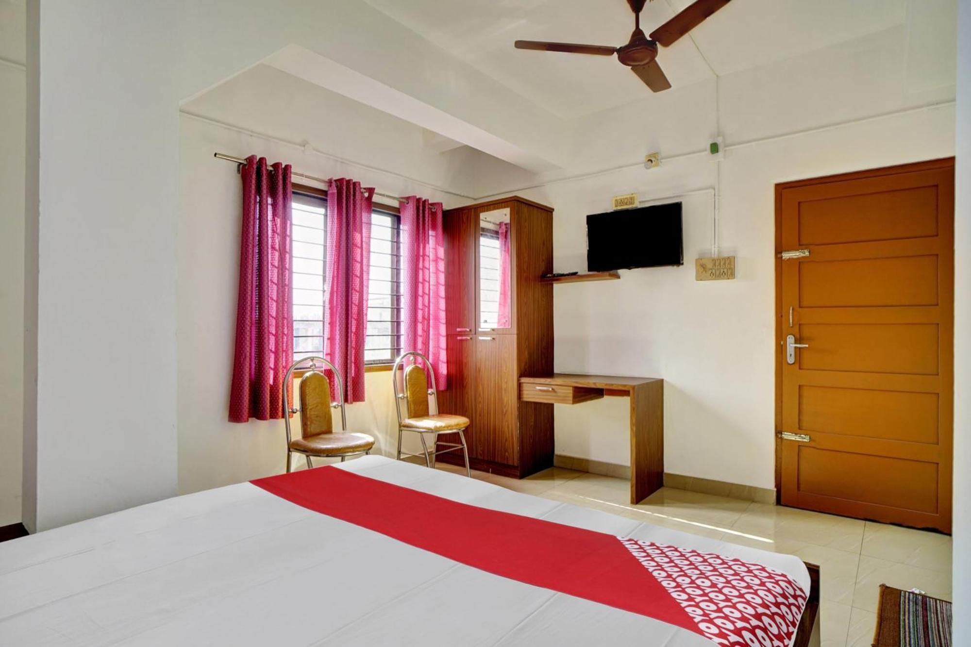 Hotel O Chiyang Hotel Ангамали Экстерьер фото